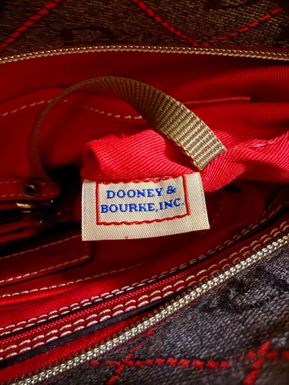 Dooney & Bourke DB Monogram Tote Bag NWT Brown Red Shopper w Zip Pouch - Picture 9 of 17